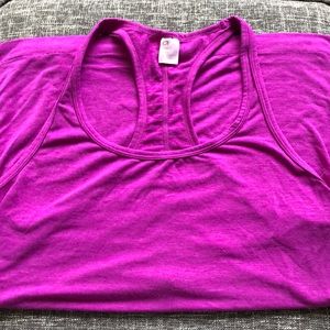 GapFit workout tank